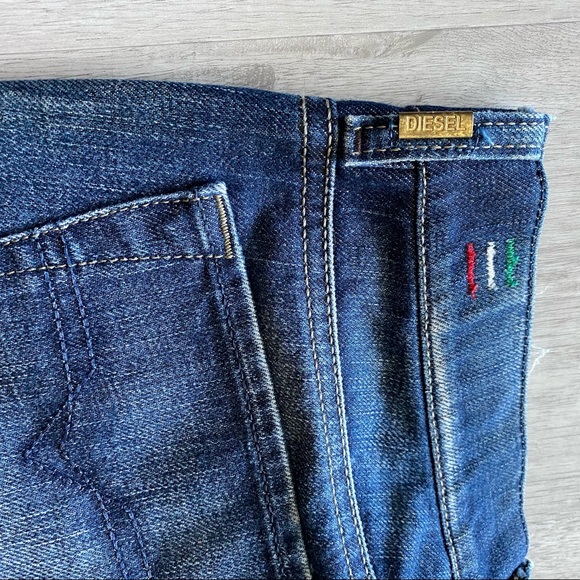 Diesel Liv Straight Leg Jeans - Picture 14 of 14